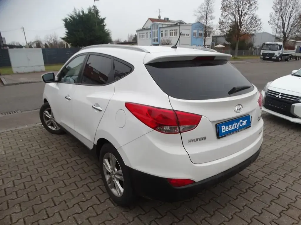 Gebraucht Hyundai ix35 Premium 184 PS (135 kW) 2011 Weiß SUV