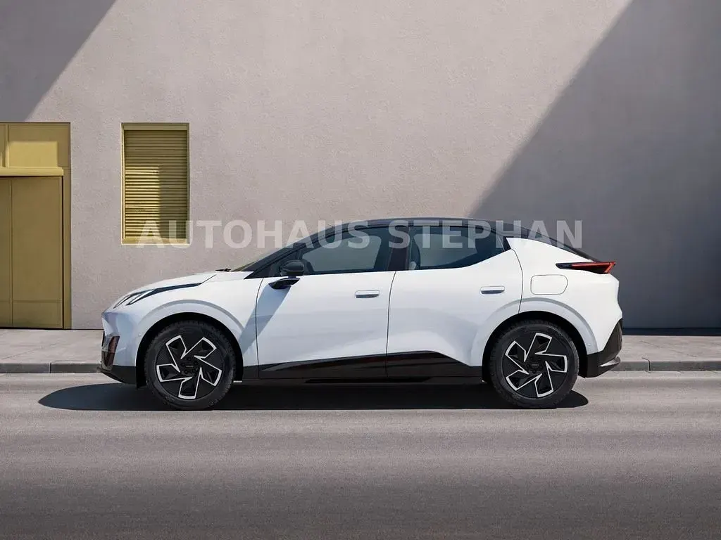 Neu Lynk & Co 02 200 kW (272 PS) 2026 Weiß SUV