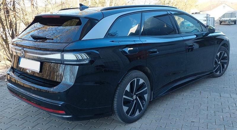 Gebraucht VW ID.7 Pro 210 kW (286 PS) 2024 Schwarz Kombi