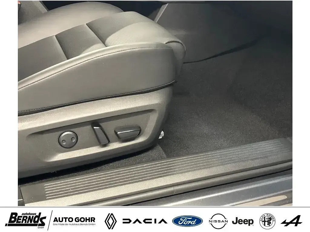 Neu Nissan X-Trail N-Connecta 163 PS (119 kW) 2025 Grau SUV