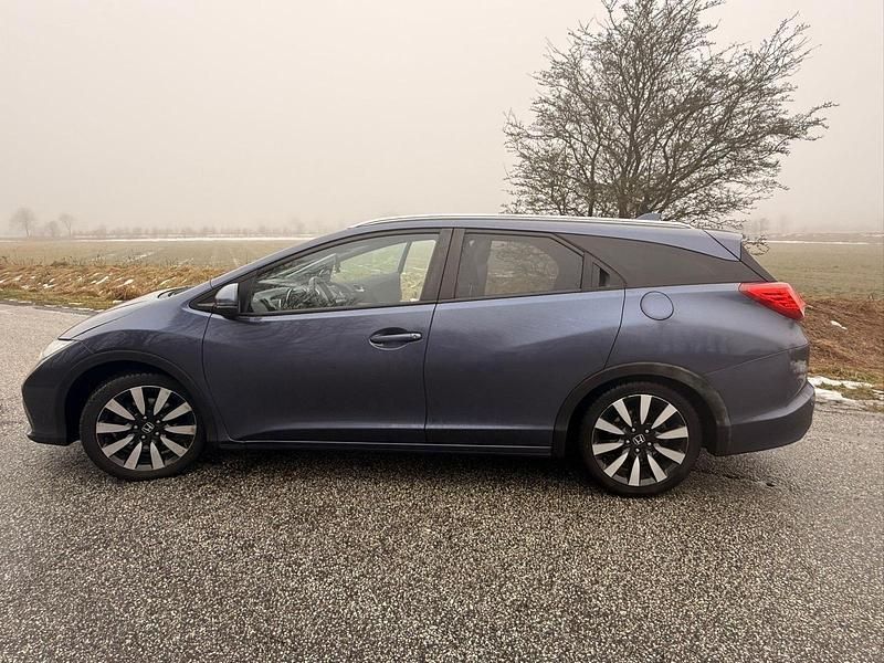 Gebraucht Honda Civic 120 PS (88 kW) 2014 Andere farben Kombi