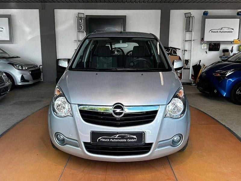 Gebraucht Opel Agila Edition 94 PS (69 kW) 2011 Grau Kleinwagen