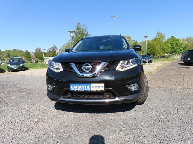Gebraucht Nissan X-Trail Tekna 131 PS (96 kW) 2017 Schwarz SUV