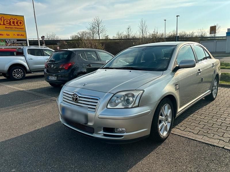 Silber Gebraucht 2005 Toyota Avensis Limousine | 3.000 € (Fairer Preis) - Bild 1/4
