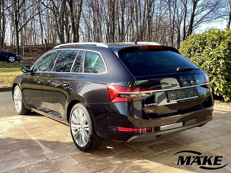 Gebraucht Skoda Superb Style 190 PS (139 kW) 2022 Schwarz Kombi