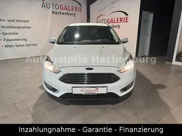 Gebraucht Ford Focus Titanium 150 PS (110 kW) 2018 Frozen white Limousine