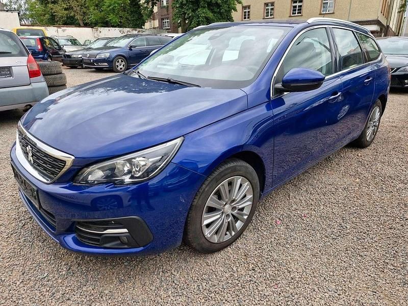 Blau Gebraucht 2019 Peugeot 308 Allure Kombi | 6.999 € (Guter Preis) - Bild 1/4