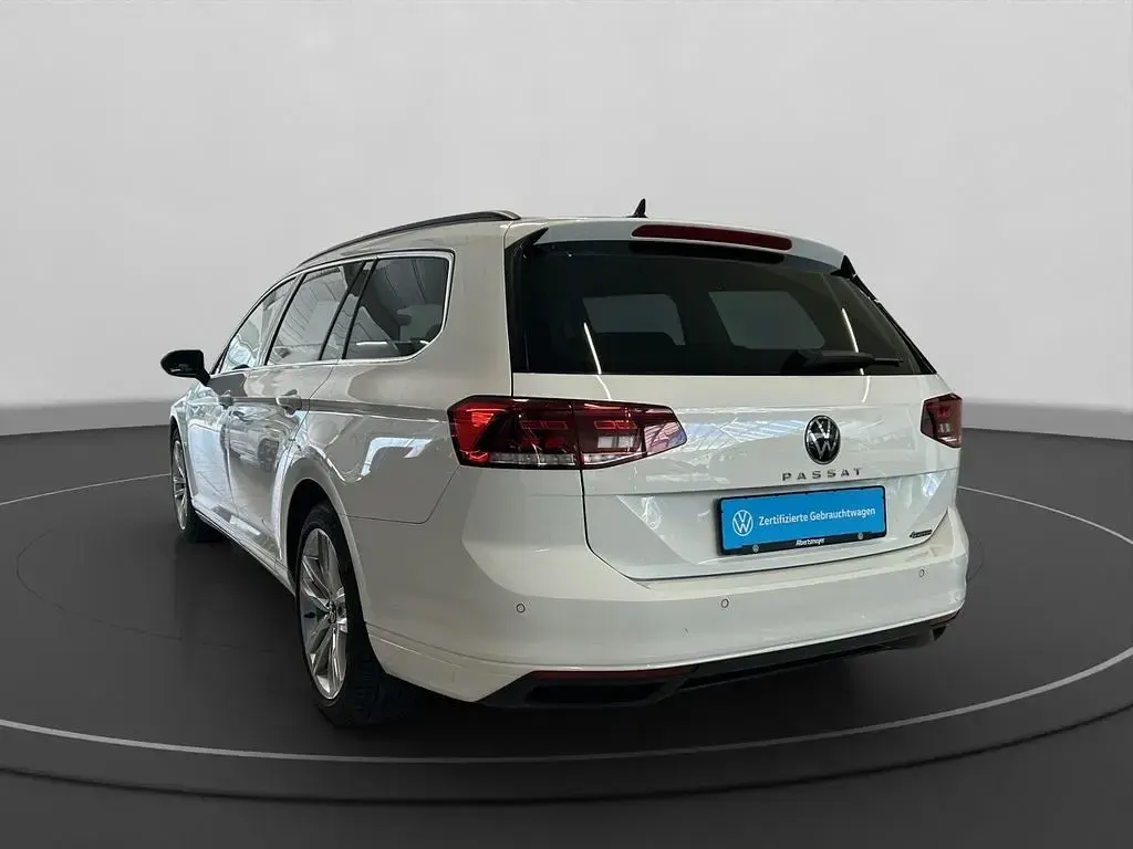 Gebraucht VW Passat Business 200 PS (147 kW) 2022 Weiß Kombi