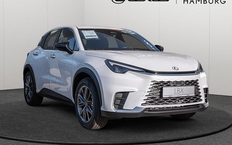 Neu Lexus LBX 136 PS (100 kW) 2026 Weiß SUV