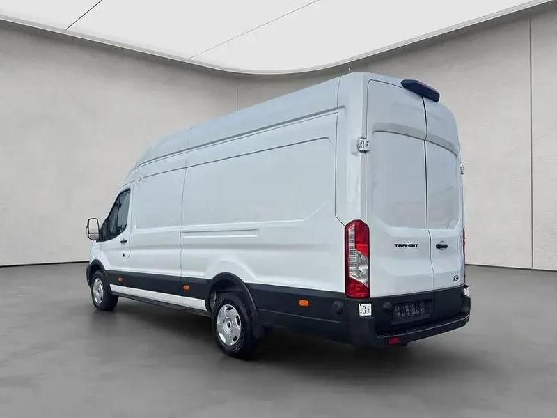 Second-hand Ford Transit Trend 131 CP (96 kW) 2025 Alb Pickup
