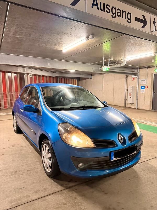 Blau Gebraucht 2006 Renault Clio II Kleinwagen | 1.699 € (Fairer Preis) - Bild 1/4