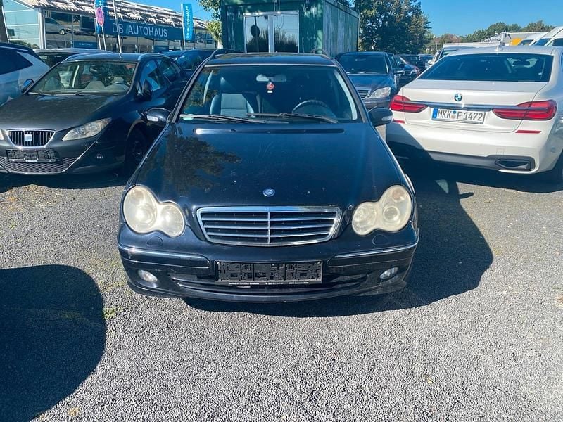 Schwarz Gebraucht 2005 Mercedes C220 Avantgarde Kombi | 1.300 € (Superpreis) - Bild 1/4