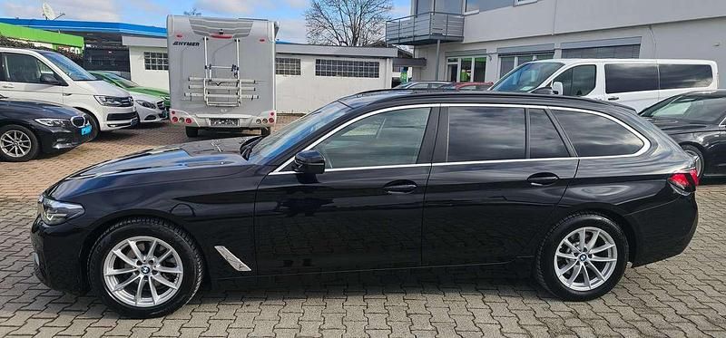 Gebraucht BMW 520 190 PS (139 kW) 2022 Schwarz Kombi