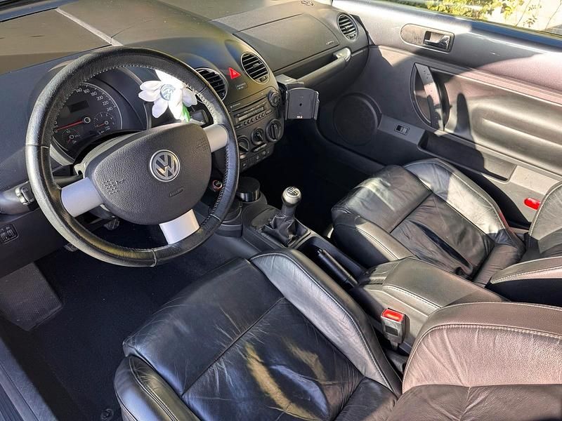 Gebraucht VW New Beetle 105 PS (77 kW) 2007 Grau Kleinwagen