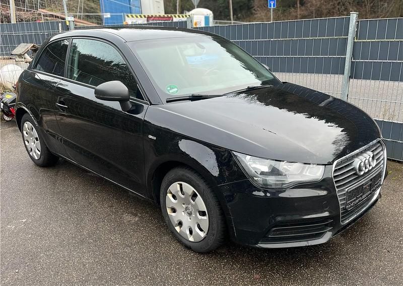 Schwarz Gebraucht 2013 Audi A1 S-Line Limousine | 3.790 € (Fairer Preis) - Bild 1/4