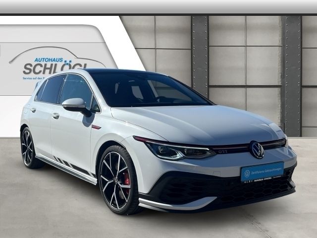 Gebraucht VW Golf VIII GTI 300 PS (220 kW) 2024 Oryxweiß perlmutteffekt (metallic) Limousine