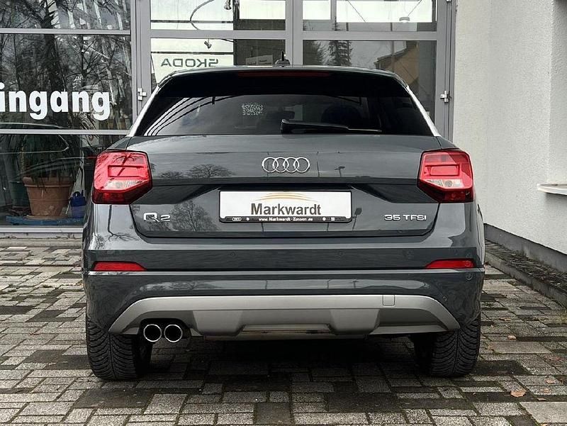 Gebraucht Audi Q2 Sport 150 PS (110 kW) 2020 Nanograu metallic (metallic) SUV