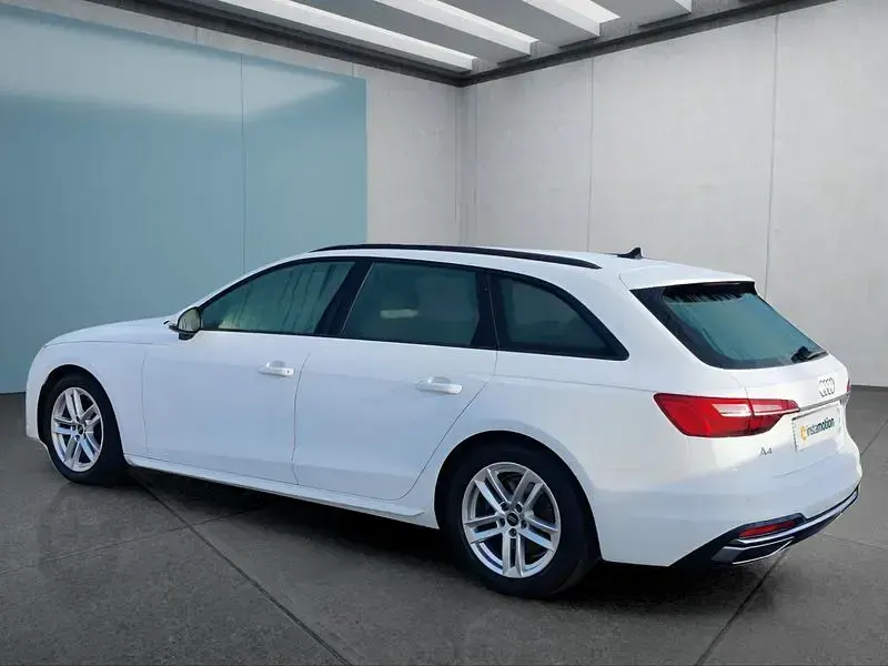 Gebraucht Audi A4 150 PS (110 kW) 2023 Weiß Kombi