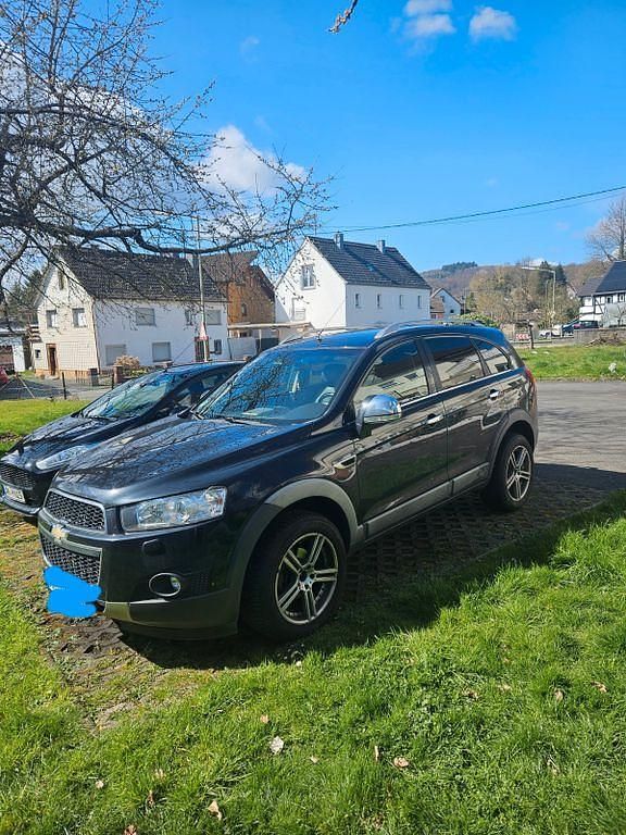 Gebraucht Chevrolet Captiva LT 184 PS (135 kW) 2012 Schwarz SUV