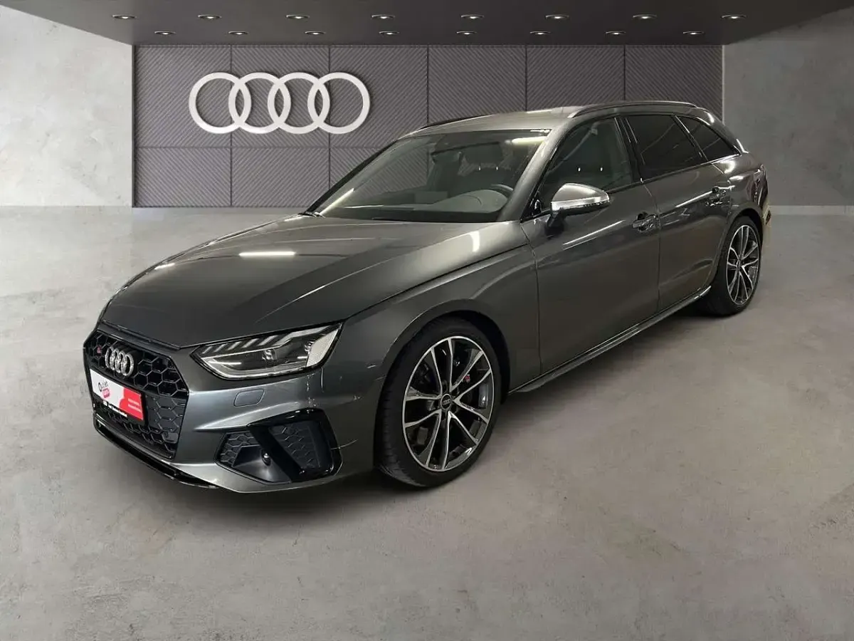 Gebraucht Audi S4 Ambiente 341 PS (250 kW) 2022 Daytonagrau perleffekt Kombi