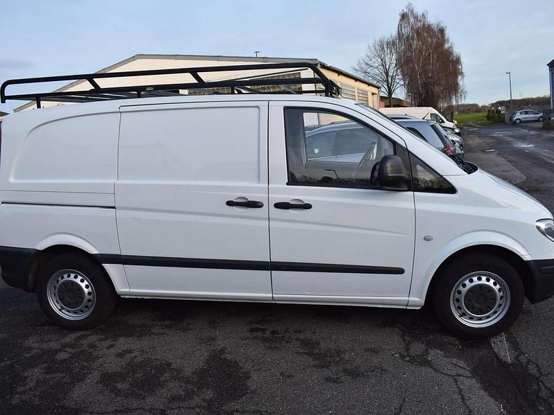 Gebraucht Mercedes Vito 109 PS (80 kW) 2005 Arktikweiss Van
