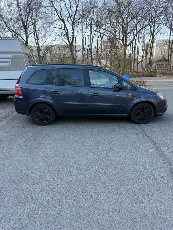 Gebraucht Opel Zafira 116 PS (85 kW) 2007 Blau Van / Kleinbus