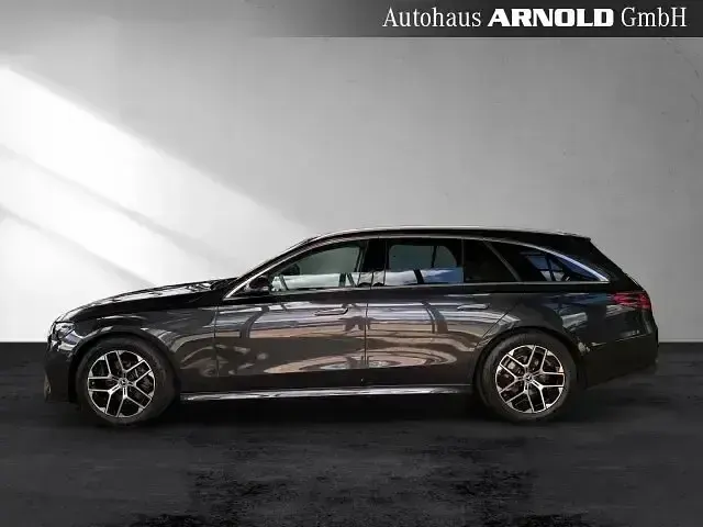 Gebraucht Mercedes E200 Avantgarde 204 PS (150 kW) 2024 Grau Limousine