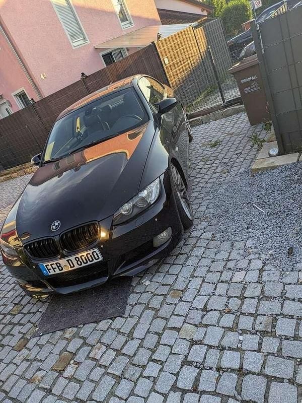 Schwarz Gebraucht 2008 BMW 320 Coupé | 6.500 € (Guter Preis) - Bild 1/4