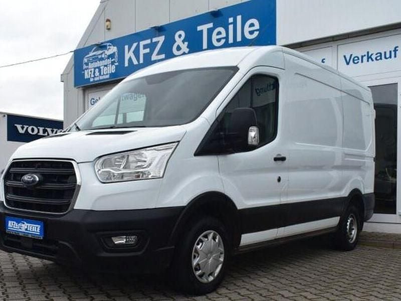 Gebraucht Ford Transit Trend 105 PS (77 kW) 2022 Weiß Van / Kleinbus