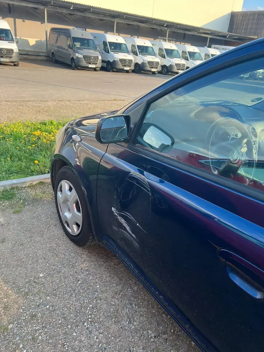 Gebraucht Toyota Yaris 87 PS (63 kW) 2003 Blau Kleinwagen