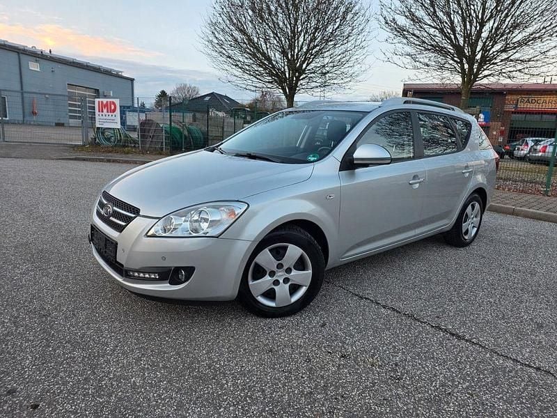 Gebraucht Kia Ceed 143 PS (105 kW) 2009 Silber Kleinwagen