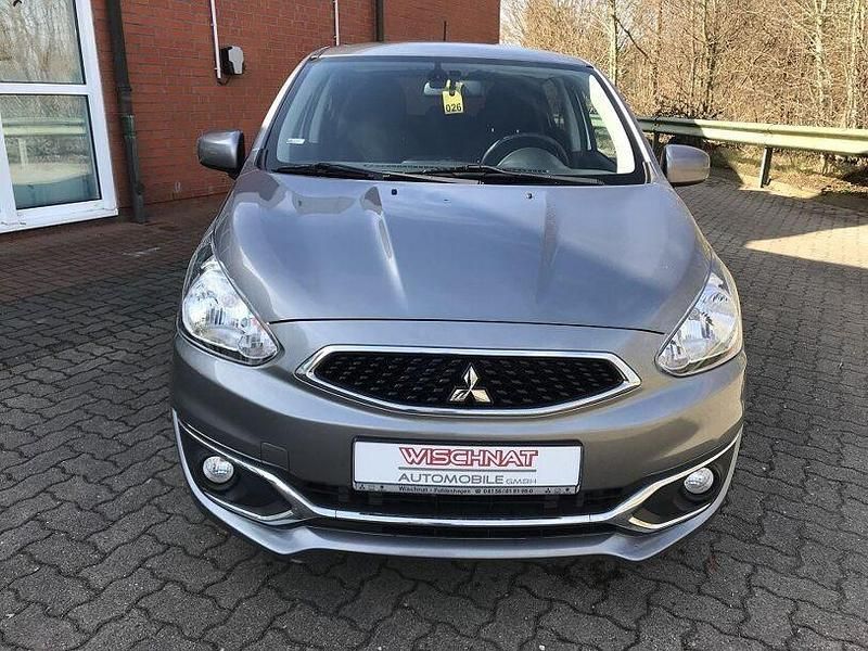 Gebraucht Mitsubishi L Edition 80 PS (58 kW) 2017 Grau Limousine