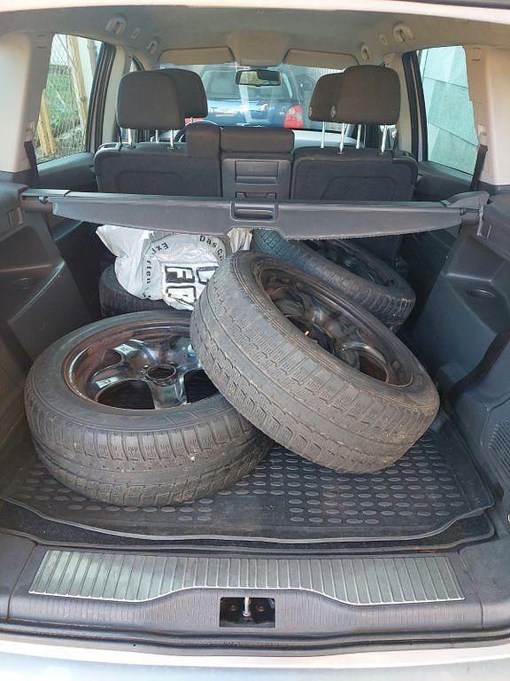 Gebraucht Opel Zafira Edition 150 PS (110 kW) 2005 Silber Van / Kleinbus