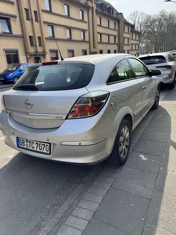 Gebraucht Opel Astra Edition 105 PS (77 kW) 2005 Grau Coupé