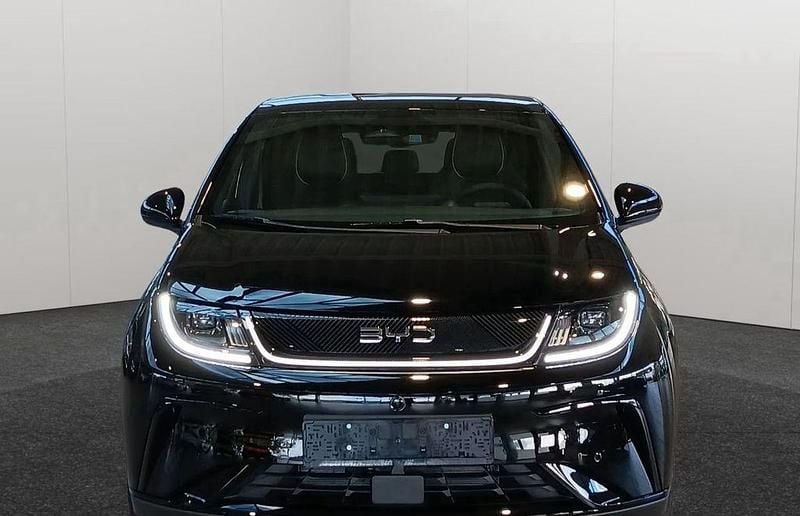 Neu BYD Dolphin Comfort 150 kW (204 PS) 2026 Schwarz Kleinwagen