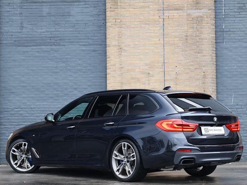 Gebraucht BMW M550 Performance 400 PS (294 kW) 2018 Schwarz Limousine