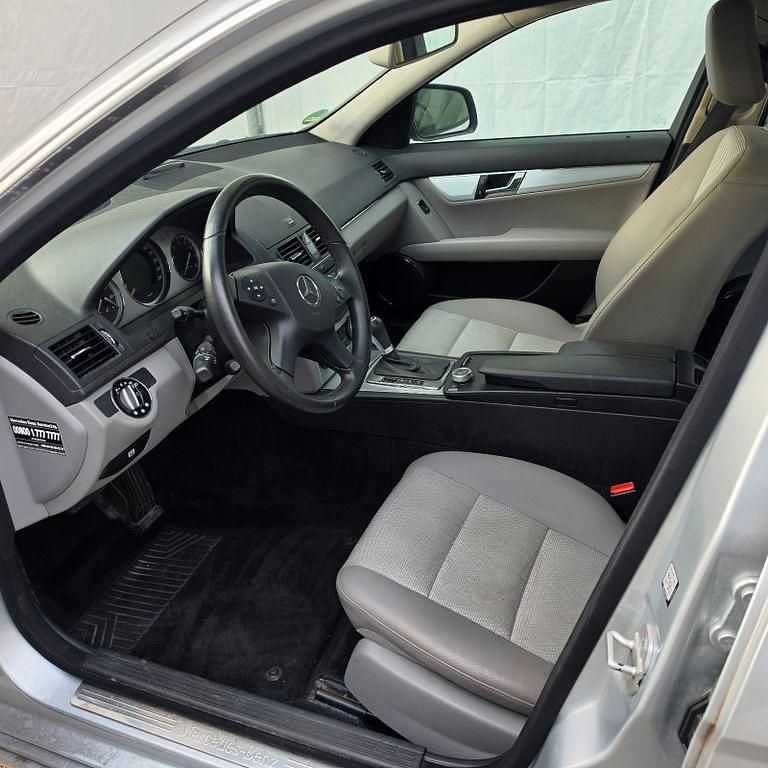 Gebraucht Mercedes 230 204 PS (150 kW) 2007 Silber Limousine