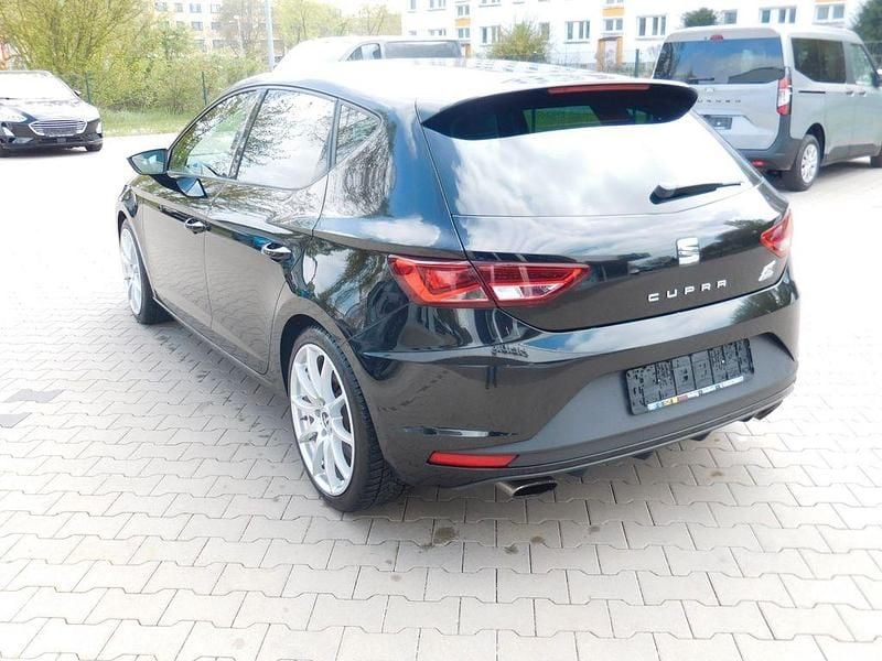 Second-hand Seat Leon CUPRA 280 CP (205 kW) 2014 Negru Berlinǎ