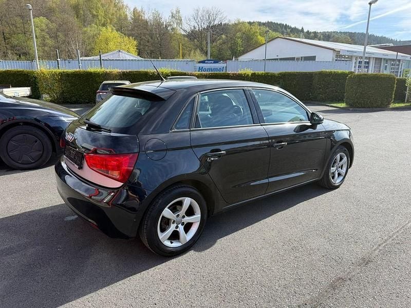 Gebraucht Audi A1 Sportback Attraction 86 PS (63 kW) 2012 Schwarz Kleinwagen