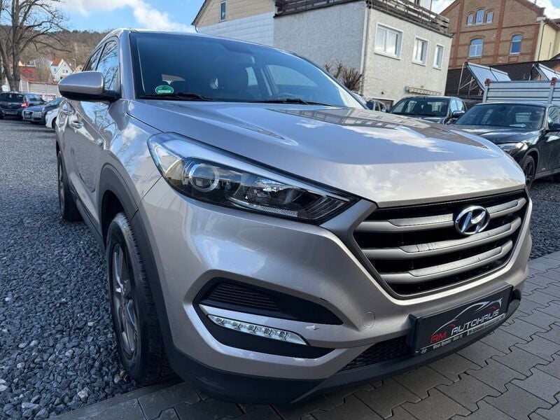 Gebraucht Hyundai Tucson Classic 136 PS (100 kW) 2015 Braun SUV