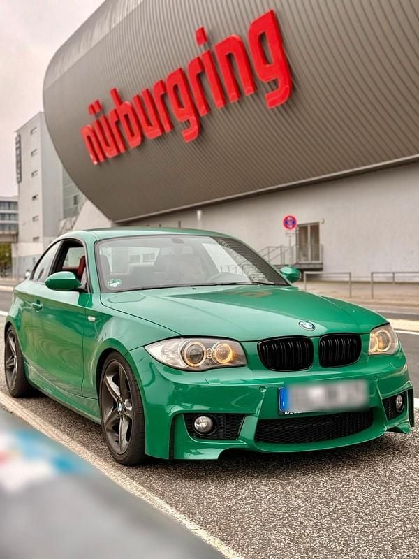Grün Gebraucht 2008 BMW 125 Coupé M Performance Coupé | 16.500 € (Superpreis) - Bild 1/4