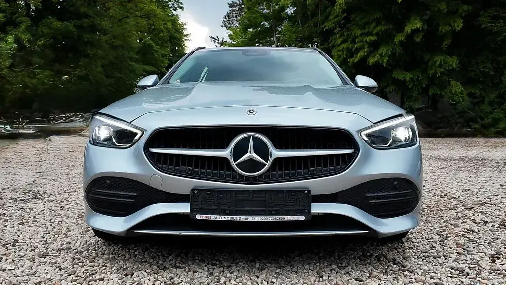 Gebraucht Mercedes C180 170 PS (125 kW) 2023 Silber Limousine