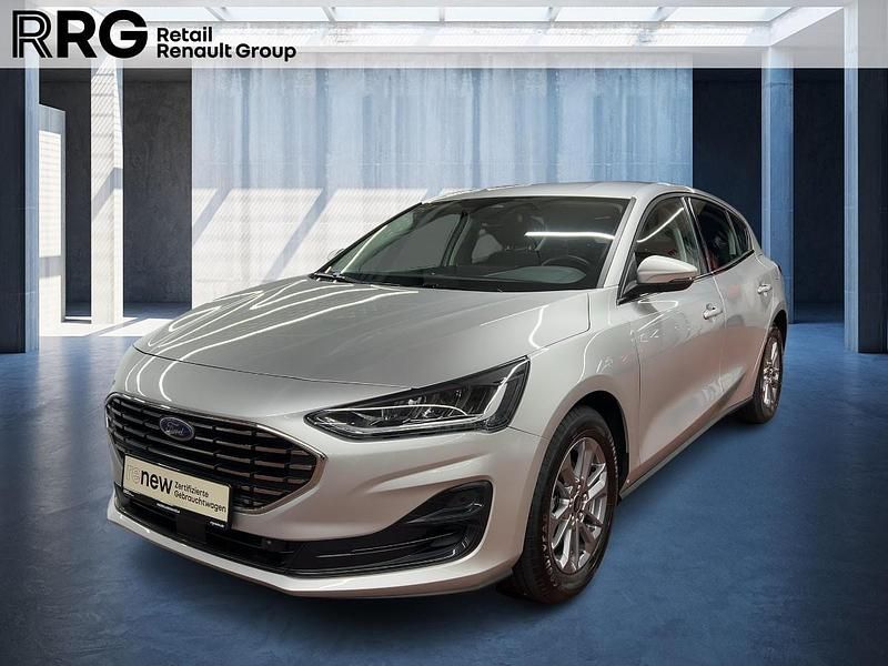 Silber Gebraucht 2023 Ford Focus Titanium Limousine | 18.990 € (Guter Preis) - Bild 1/3