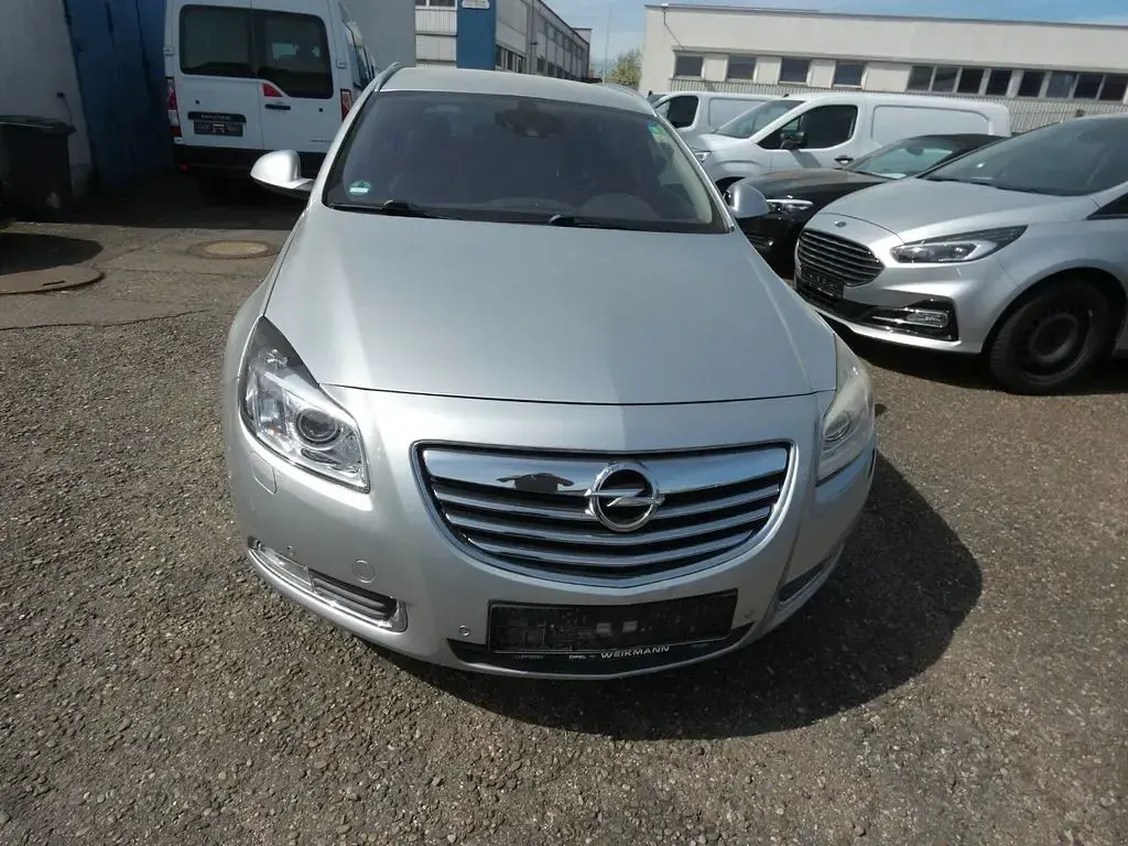 Gebraucht Opel Insignia Innovation 260 PS (191 kW) 2011 Silber Kombi