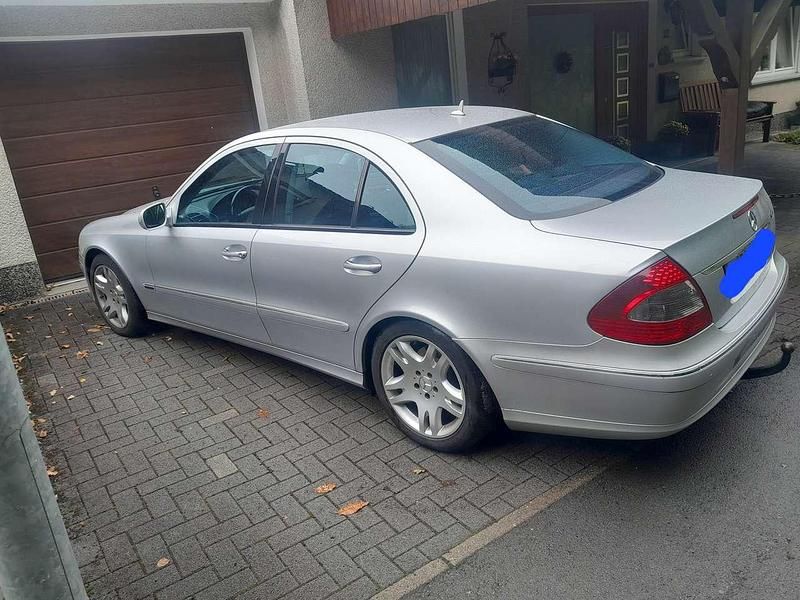 Gebraucht Mercedes E320 Avantgarde 224 PS (164 kW) 2008 Limousine