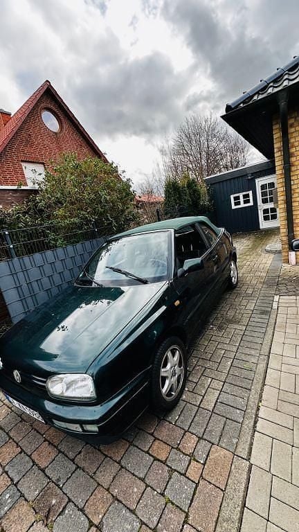 Gebraucht VW Golf Cabriolet 101 PS (74 kW) 1997 Schwarz Cabrio