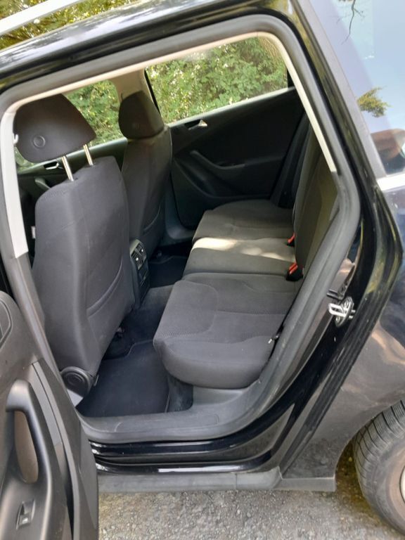 Schwarz Gebraucht 2007 VW Passat Highline Kombi | 2.600 € (Superpreis) - Bild 1/4