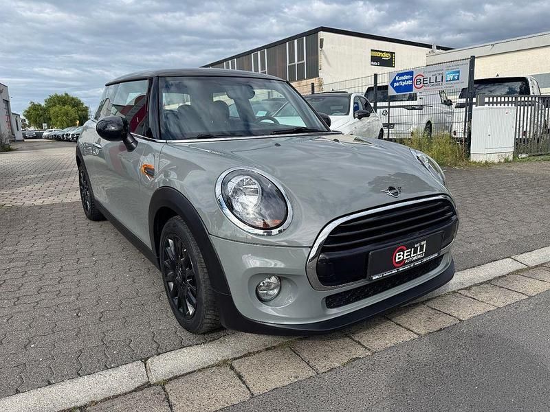 Gebraucht Mini Cooper 136 PS (100 kW) 2018 Moonwalk grey Kleinwagen