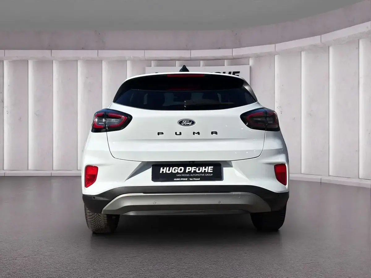 Używany Ford Puma Titanium 125 KM (91 kW) 2025 Biały SUV