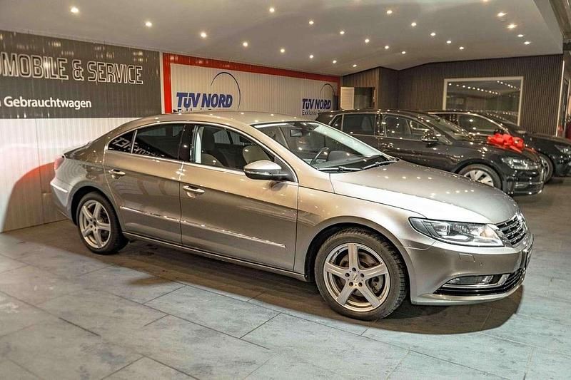 Second-hand VW CC R 160 CP (117 kW) 2013 Maro Berlinǎ
